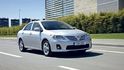 Úsporné motory. Všechny motory využívajítechnologie Toyota Optimal Drive, přispívající kezvýšení výkonu při nižší spotřebě paliva, a splňujípožadavky emisní normy Euro 5