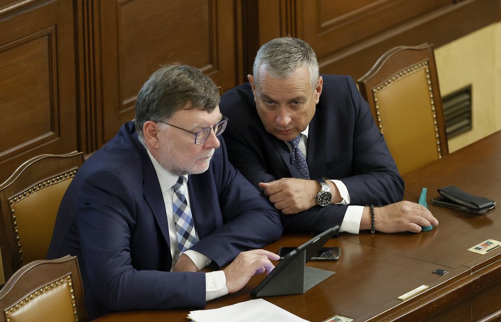 Projednávání úsporného balíčku ve Sněmovně: Zbyněk Stanjura (ODS) a Jozef Síkela (STAN) (7.9.2023)