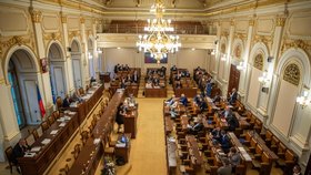 Projednávání úsporného balíčku ve Sněmovně (7.9.2023)