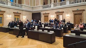 Ústavní soud v Brně rozhoduje o valorizaci penzí. Předvolán byl i ministra práce a sociálních věcí Marián Jurečka (KDU-ČSL).