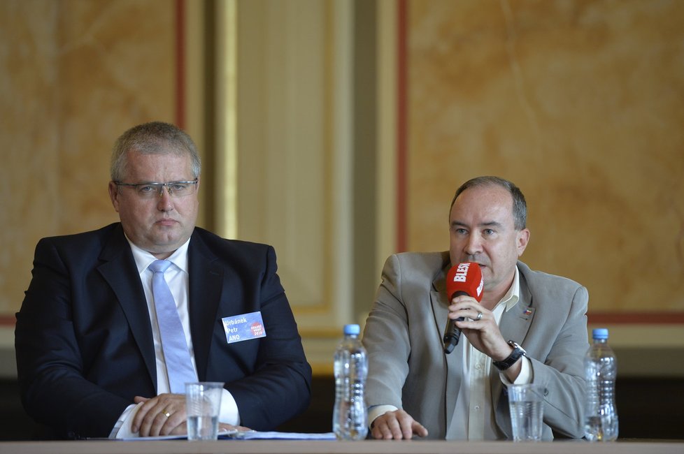 Debata Blesku z Ústeckého kraje: DSSS a její předseda Tomáš Vandas (vpravo) chtějí podporu českých podnikatelů.