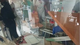 Agresivní pacient zdemoloval v Ústí nad Labem vybavení kliniky.