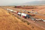 Písečná bouře udeřila nedaleko města Kenosha v americkém Utahu a zkomplikovala dopravu. Na dálnici při dopravní nehodě zemřelo nejméně sedm lidí.