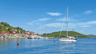 Utajené jadranské klenoty. To jsou chorvatské ostrůvky Zlarin, Krapanj a Kaprije