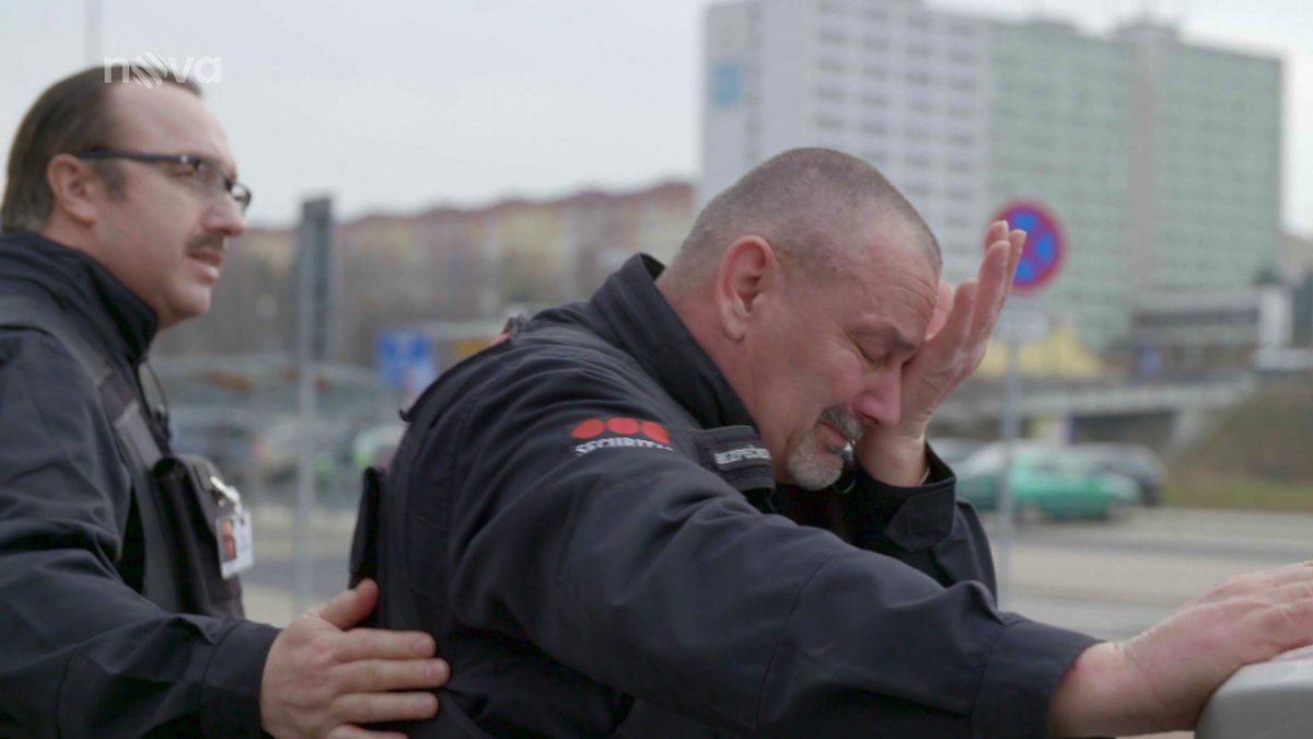 Utajený šéf tentokrát zavítá mezi své zaměstnance bezepečnostní agentury.