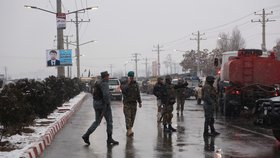 Útok na vojenskou akademii v Kábulu. Na místě nejméně pět mrtvých. Z toho dva vojáci a tři útočníci. K incidentu se přihlásil Islámský stát.