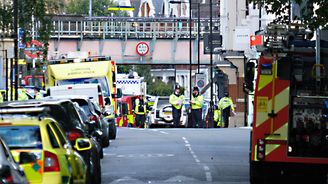 K útoku v Londýně se hlásí IS, Británie vyhlásila nejvyšší stupeň ohrožení