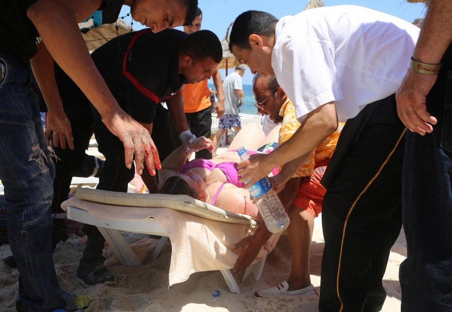 Útok na hotelové pláže v Tunisku