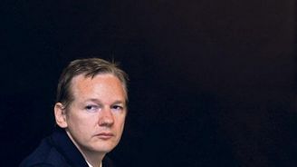 Vydání Assange do Švédska je opět blíž. Londýnský soud odmítl jeho odvolání