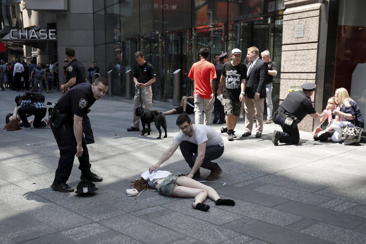 Opilec vraždil na Times Square!