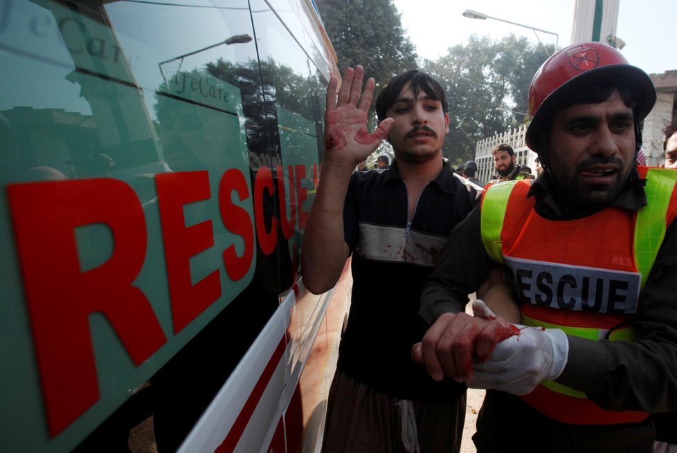 V Pákistánu došlo k útoku na pětihvězdičkový hotel. Jde o další z řady incidentů
