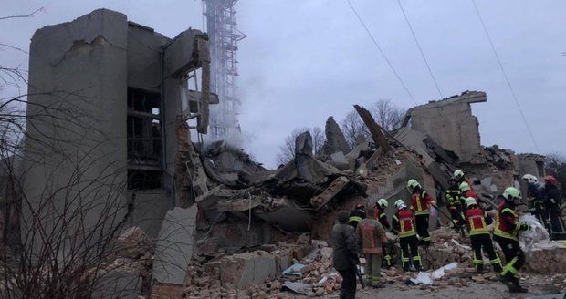 ONLINE: Ogromna eksplozja w Kijowie i dwóch zabitych!  Czarnobyl przywraca dostawy energii elektrycznej