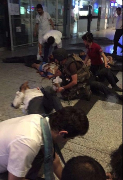 Istanbulské letiště po dvojnásobném útoku