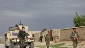 Ozbrojenci útočili na afghánskou vojenskou základnu.