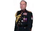 Nor Breivik (32) byl posedlý uniformami, vymýšlel si řády!
