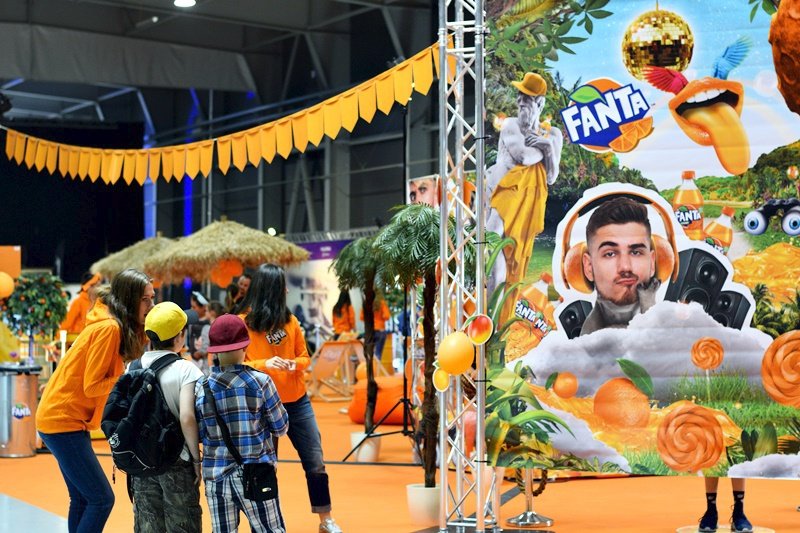 Tisíce dětí zaplnily Expo Letňany. Chtěly se setkat se slavnými českými youtubery.