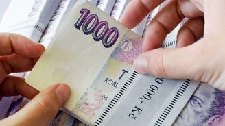 České domácnosti si v srpnu půjčily deset miliard, celkem dluží přes 1,387 bilionu České domácnosti si v srpnu půjčily deset miliard, celkem dluží přes 1,387 bilionu
