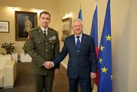 Ústřední vojenská nemocnice po policejní razii: Má nového ředitele! Je jím Luděk Hána