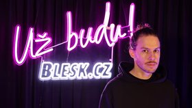 Hostem podcastu Už budu! se stal erotický básník a tvůrce Petr Soukup.