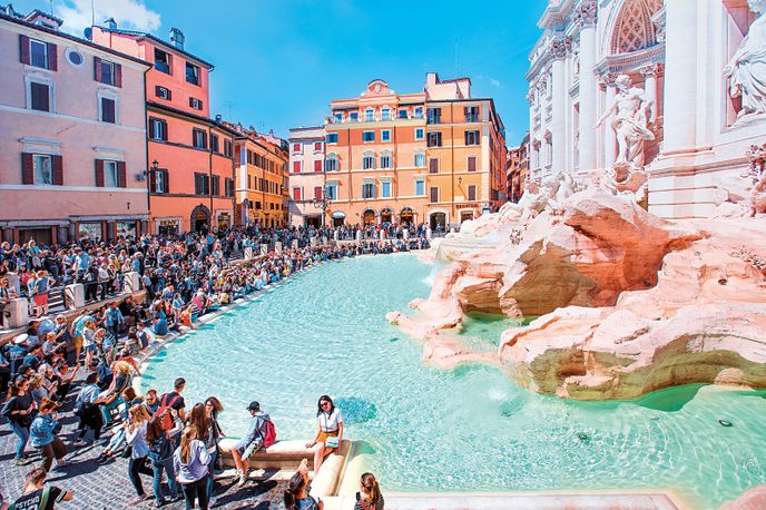 Barokní fontána di Trevi je nejnavštěvovanější památkou v Římě