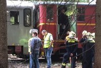 Srážka vlaků na Jindřichohradecku: Mezi zraněnými jsou děti