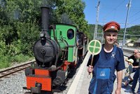 Splněný sen: Z moderního vlaku do parního! Po úzkokolejce až na nádraží v Zastávce