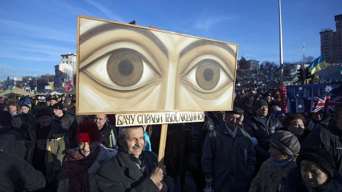 V Kyjevu pokračují demonstrace proti sbližování Ukrajiny s Ruskem