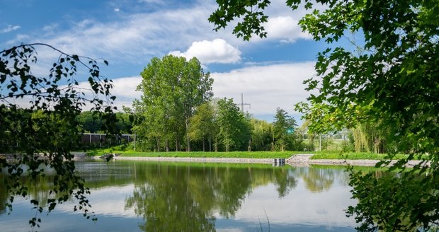 Krajinný park V Ladech - poblíž těchto míst v minulosti stávala ves Babice. (ilustrační foto)