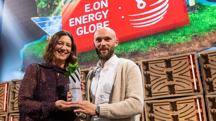 V minulém roce předávala cenu pro vítěze projektu Myco generální ředitelka E.ONu v České republice Claudia Viohl. Kdo se bude radovat letos? 