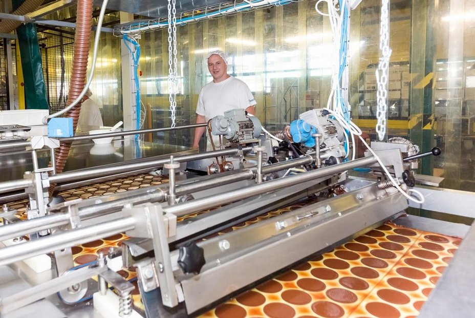 V Opavě začala výstavba továrny na sušenky za více než dvě miliardy. Na snímku je stávající výroba americké firmy Mondelez