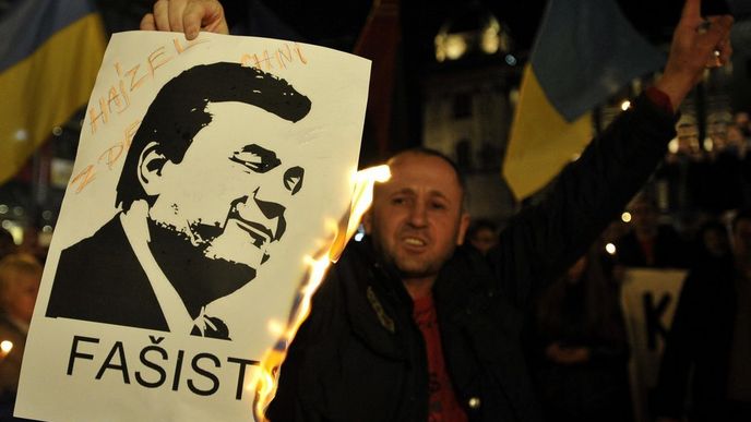 V Praze se demonstrovalo za svobodnou Ukrajinu V Praze se demonstrovalo za svobodnou Ukrajinu