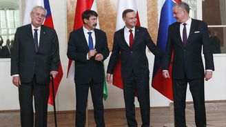 V4 je v migrační krizi moudřejší než zbytek EU, prohlásil při setkání prezidentů Zeman