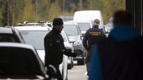 Nápor ruských mužů na finském hraničním přechodu Vaalimaa (28. 9. 2022)