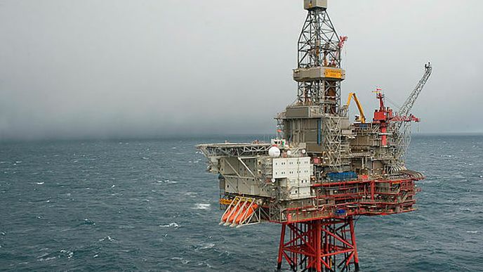 Těžební plošina norské společnosti Vaar Energi v Severním moři. Firma letos uskutečnila největší primární nabídku v Evropě.