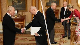 Ambasador Václav Bartuška na audienci u Karla III. (20. 11. 2025).