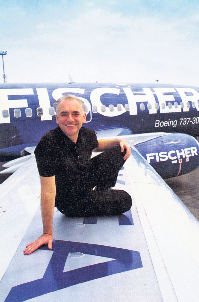Po revoluci založil soukromou cestovní kancelář, jejíž součástí byly i aerolinie Fischer Air.