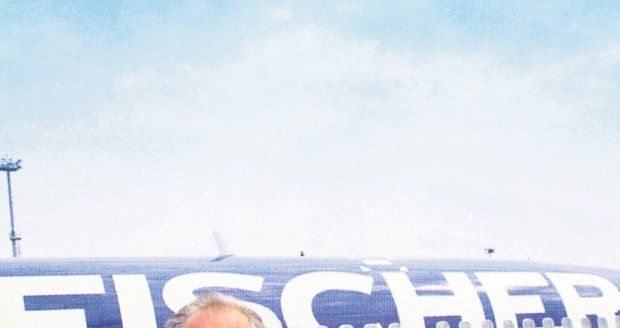 Po revoluci Fischer založil soukromou cestovní kancelář, jejíž součástí byly i aerolinie Fischer air