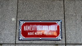 Lidé nejen v Česku dnes vzpomínali na Václava Havla.