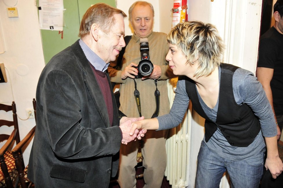 Aneta Langerová se v šatně potkala s bývalým prezidentem Havlem