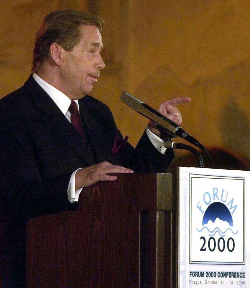 Prezident Václav Havel na konferenci Forum 2000 v roce 2000