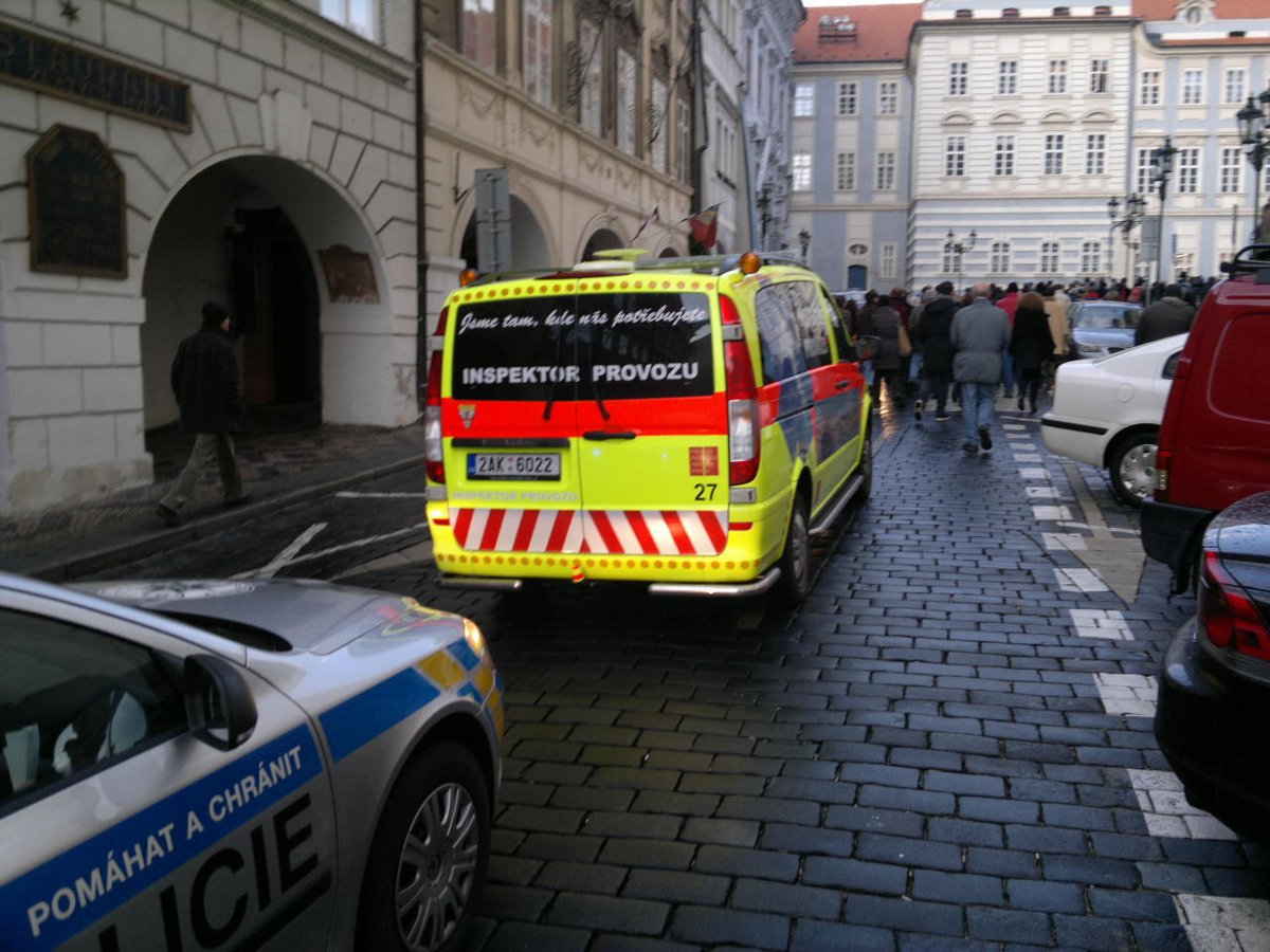 Na hladký průběh dohlížely bezpečnostní složky, byla připravená i zdravotní pomoc. Zatím ale nebyla potřeba.