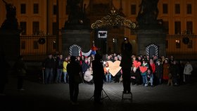 Vzpomínkový pochod na Václava Havla Srdce na Hrad (18.12.2023)