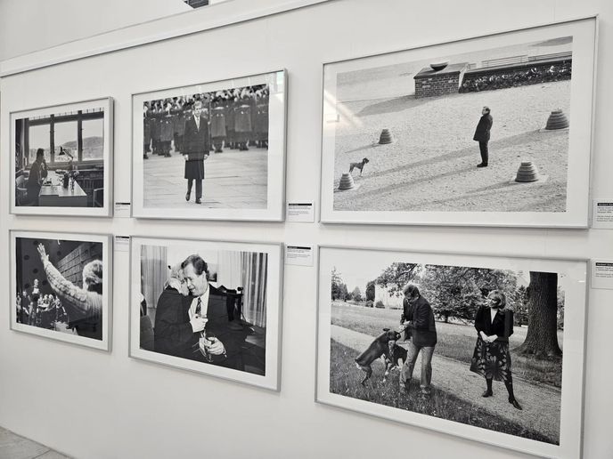 Cílem expozice nebylo jen vytvořit chronologický přehled Havlova života, ale ukázat ho jako disidenta, dramatika, prezidenta i člověka. Cílem expozice nebylo jen vytvořit chronologický přehled Havlova života, ale ukázat ho jako disidenta, dramatika, prezidenta i člověka.