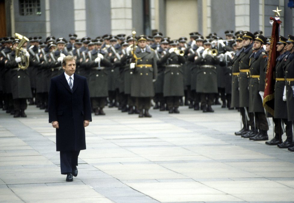 Kalhoty pro Václava Havla aneb méně formální vzpomínka na našeho prvního polistopadového prezidenta