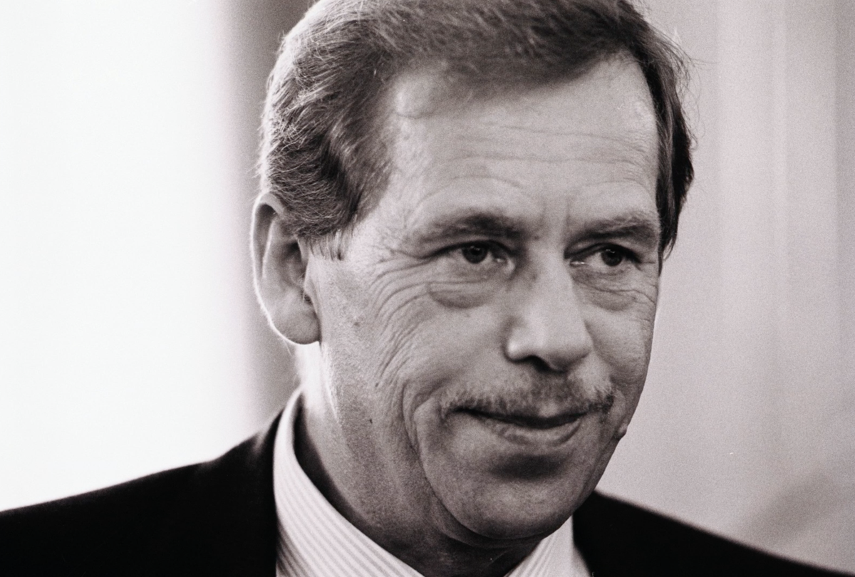 Václav Havel byl naším prvním porevolučním prezidentem.