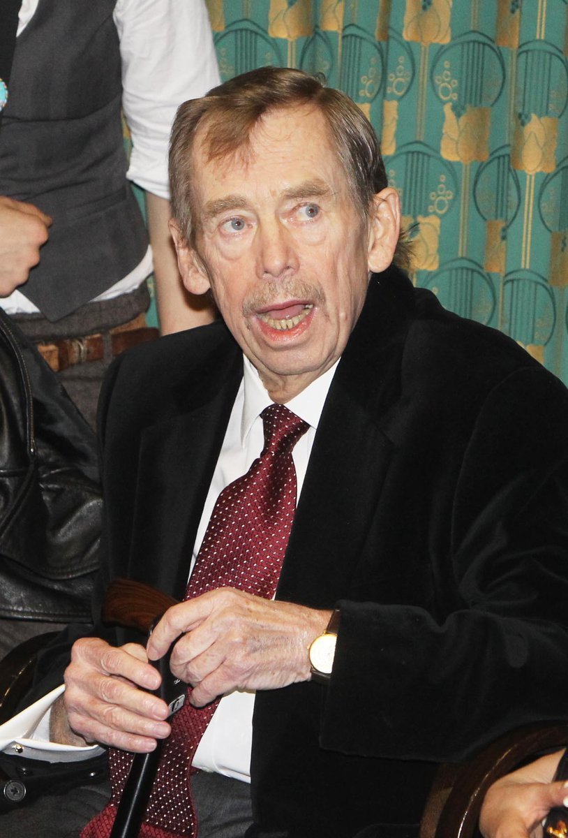 Podle lékařů by měl Václav Havel odpočívat jinde.