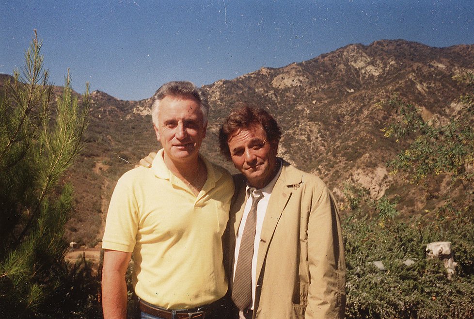 S Peterem Falkem při natáčení seriálu Columbo na počátku 90. let.
