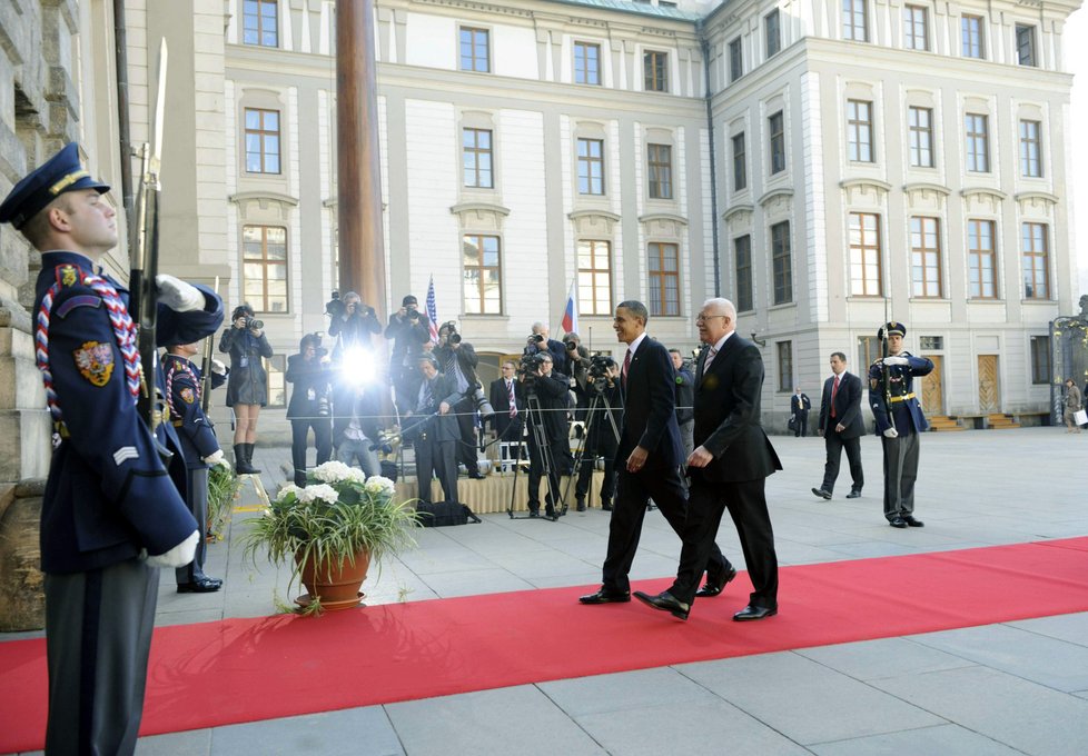Václav Klaus přivítal Baracka Obamu na Pražském hradě