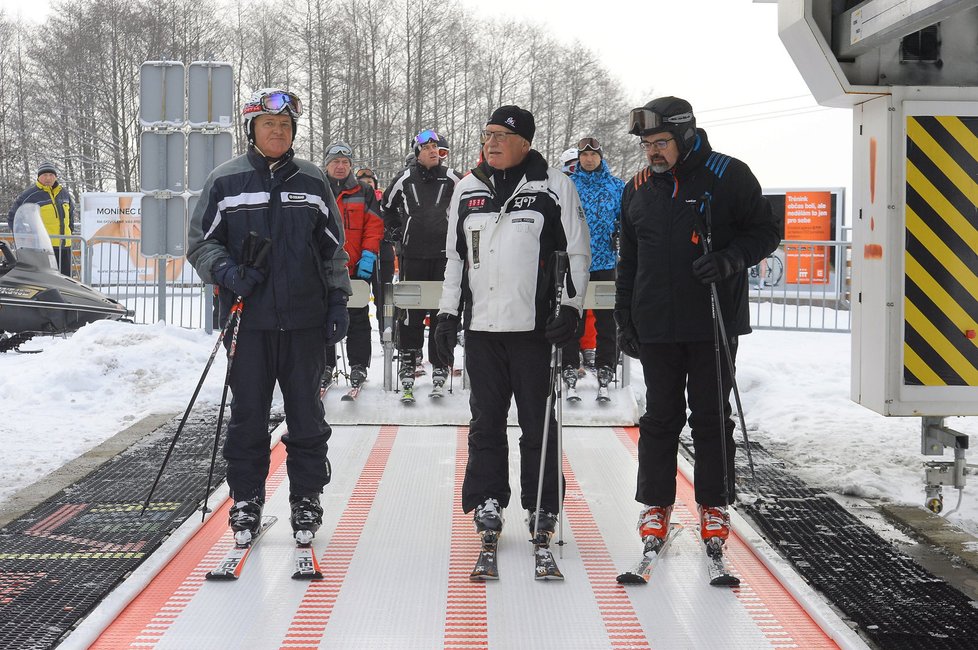 Exprezident Václav Klaus vyrazil na lyže.