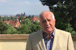 Václav Klaus vystoupil v reakci na jednání Evropské komise s výzvou začít připravovat odchod ČR z EU